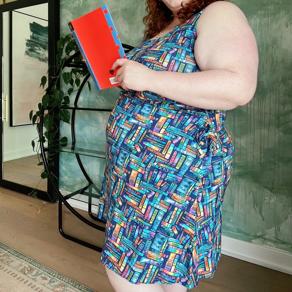 Princess Awesome plus size 28/30 printed book dress